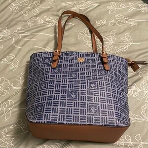 Anne Klein shoulder purse.